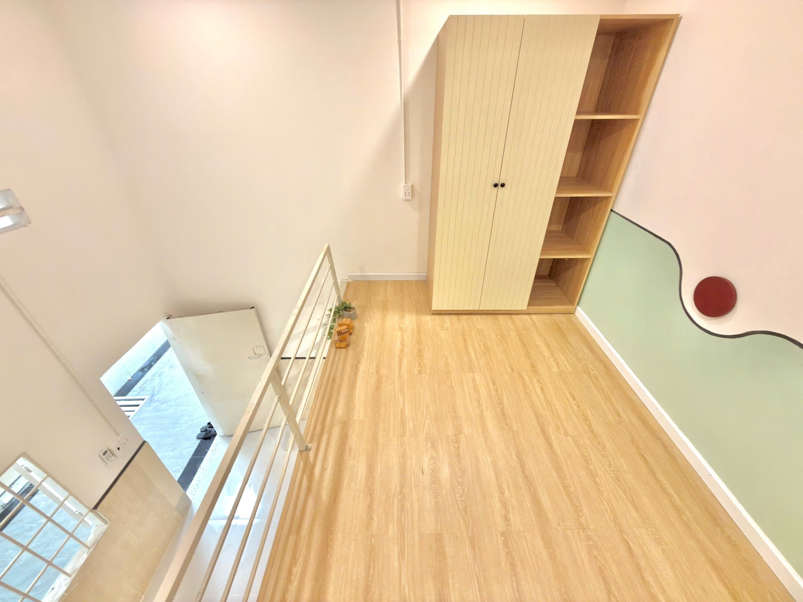 Thumbnail 11