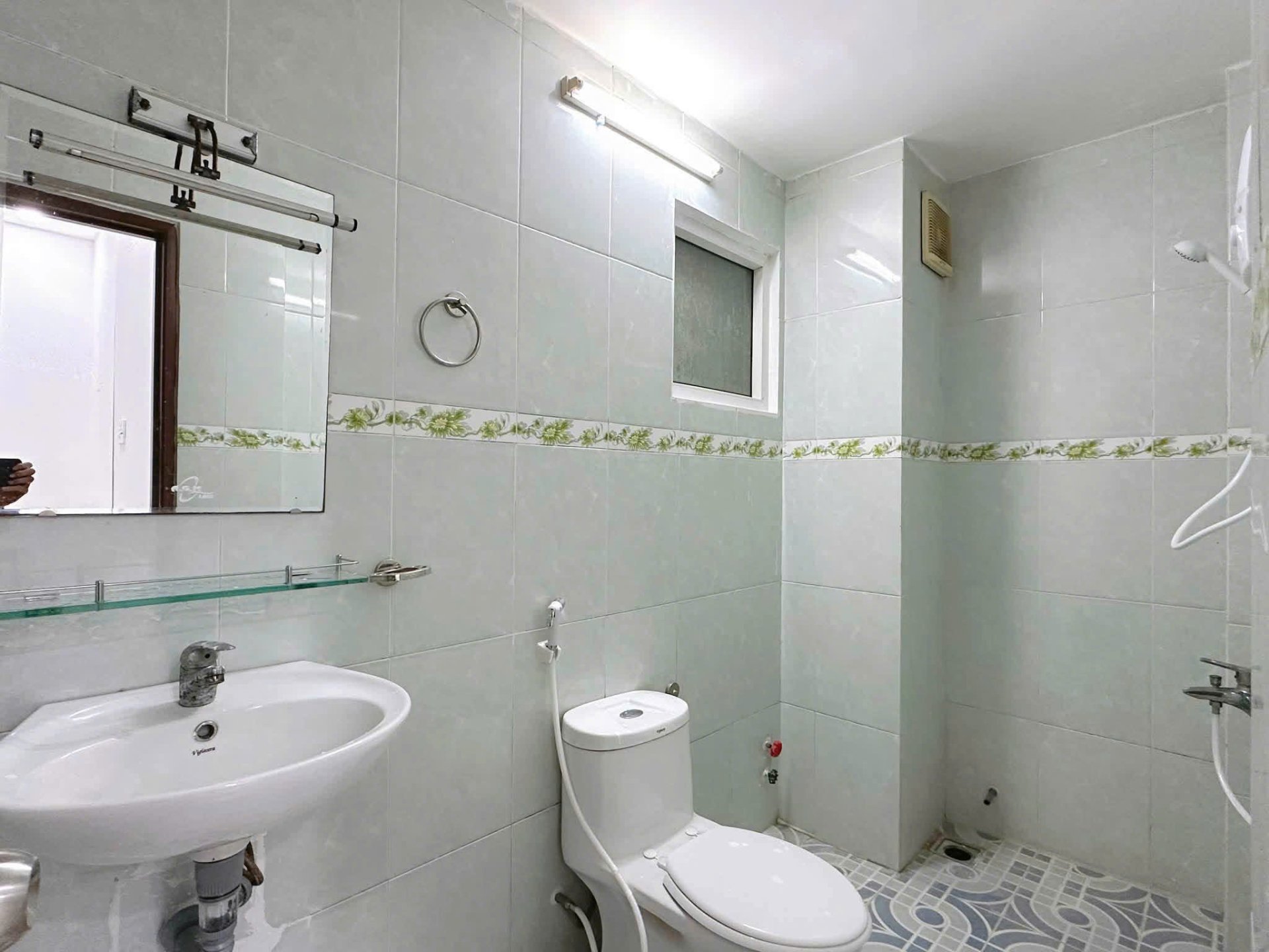 Phòng 303 - 9