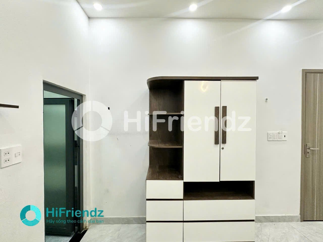 Phòng 402 - 7